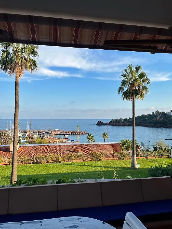 Appartement Avec Vue Mer Et Piscine Théoule-sur-Mer