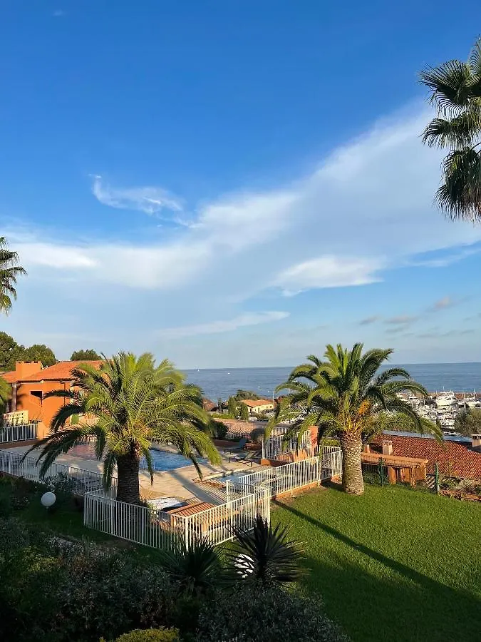 Appartement Avec Vue Mer Et Piscine Théoule-sur-Mer 0*,